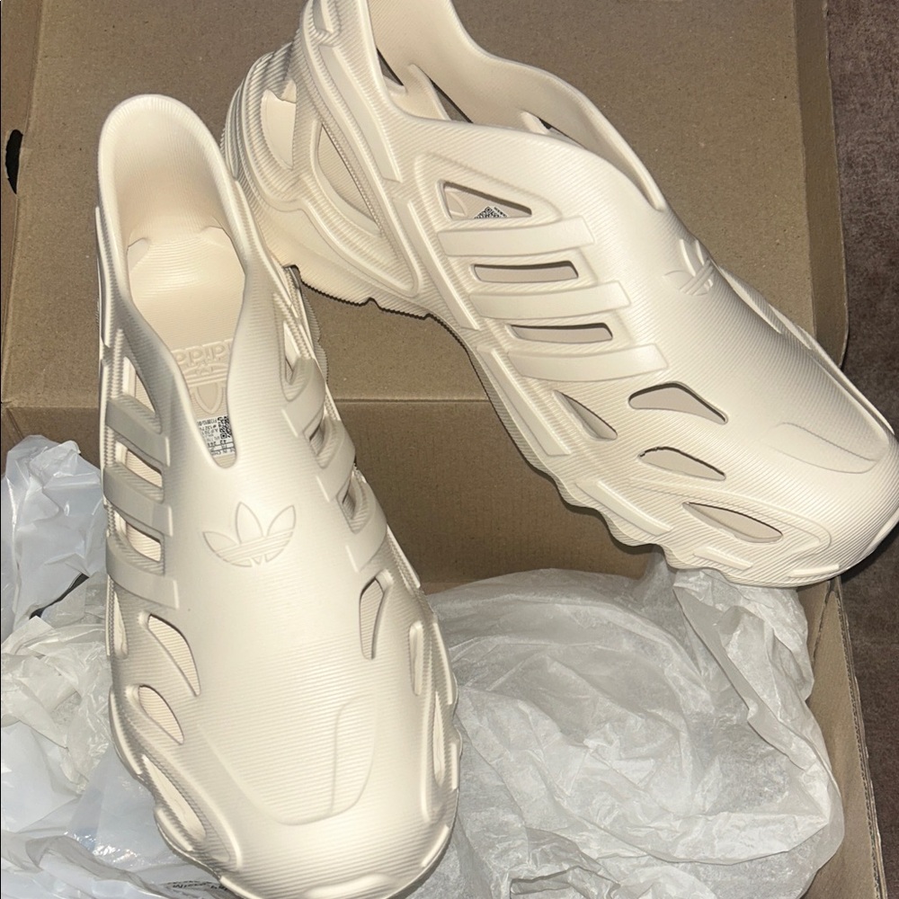 Adidas Cream Sculpted Slip-Ons